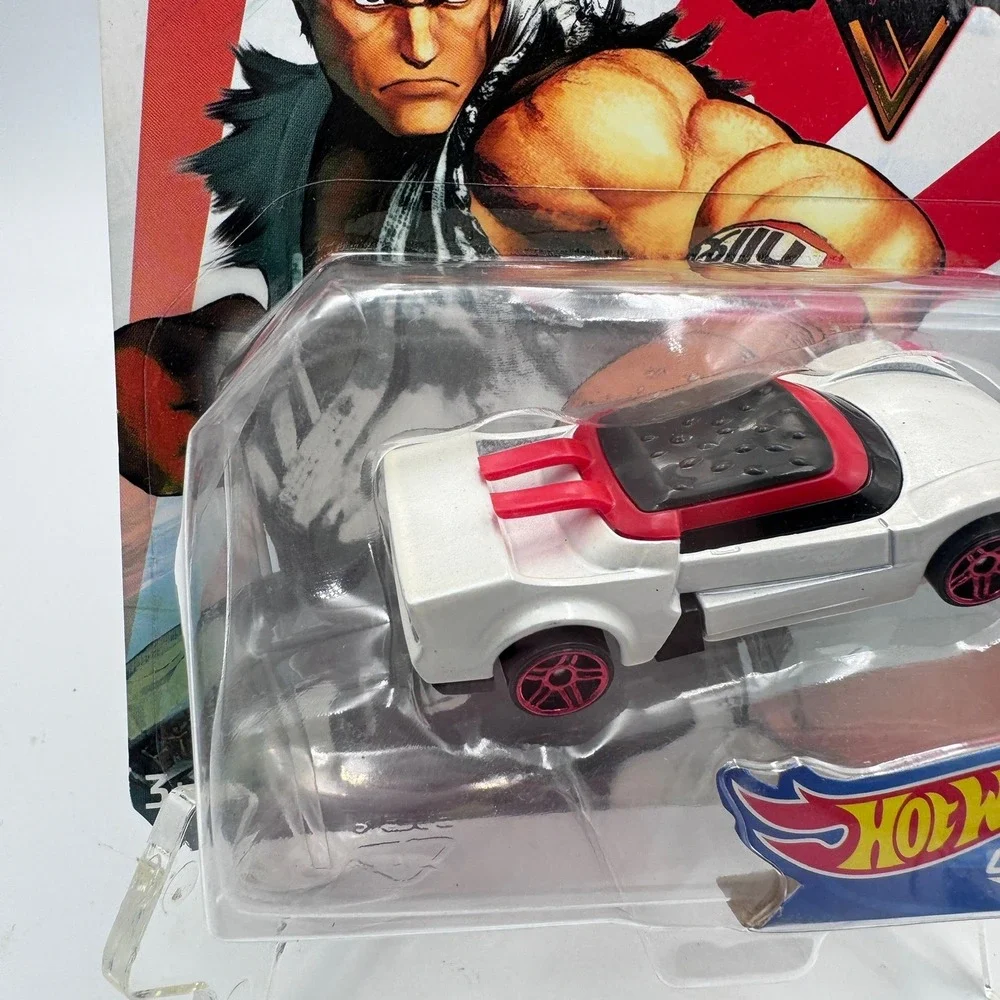 Hot Wheels Street Fighter V Ryu Character‎ Car 1/5 White Diecast GJJ30 2019 New